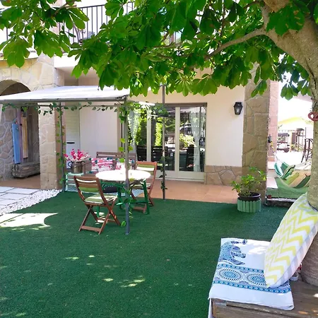 Alojamento de Acomodação e Pequeno-almoço El Solsones - Acqua 3*